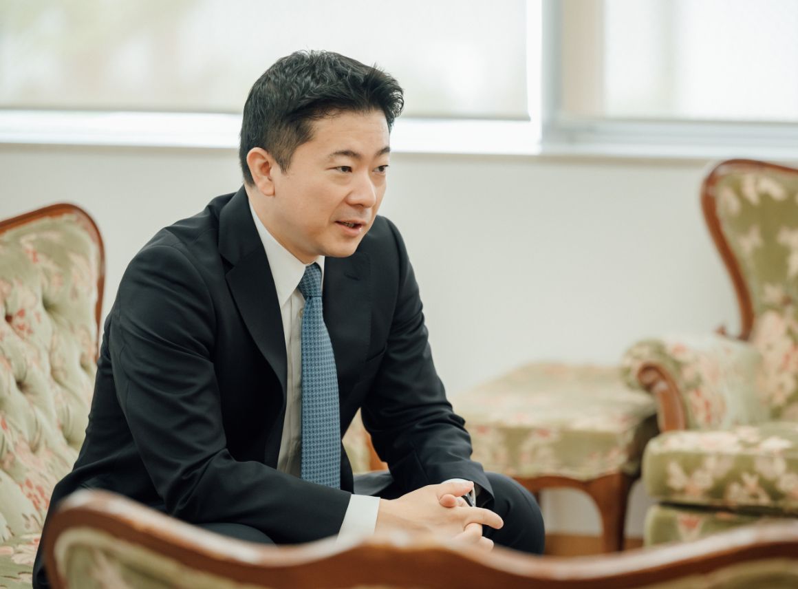 代表取締役社長　西川尚希